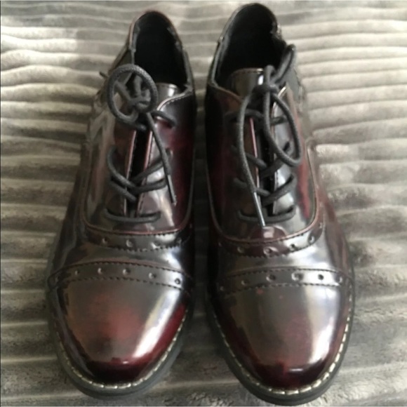 Shoes - Crown vintage women’s shoes